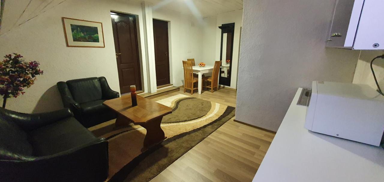 Apartman House Apartment Odorheiu Secuiesc Ngoại thất bức ảnh