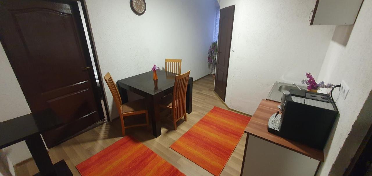 Apartman House Apartment Odorheiu Secuiesc Ngoại thất bức ảnh